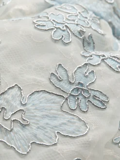 Alice and Olivia CHARLOTTE LACE MIDI DRESS