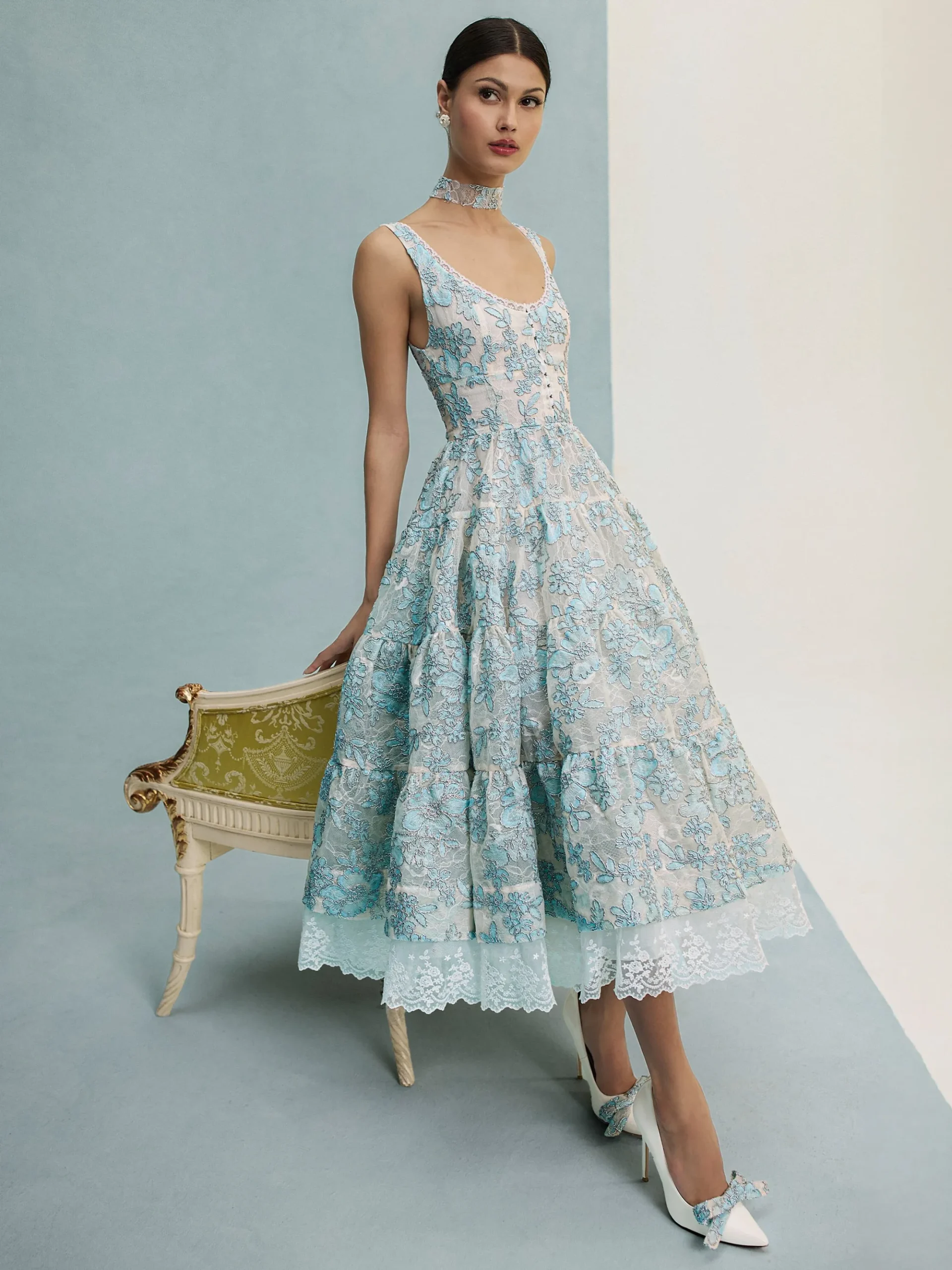 Alice and Olivia CHARLOTTE LACE MIDI DRESS