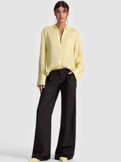 Alice and Olivia FINELY PINSTRIPED BUTTON DOWN